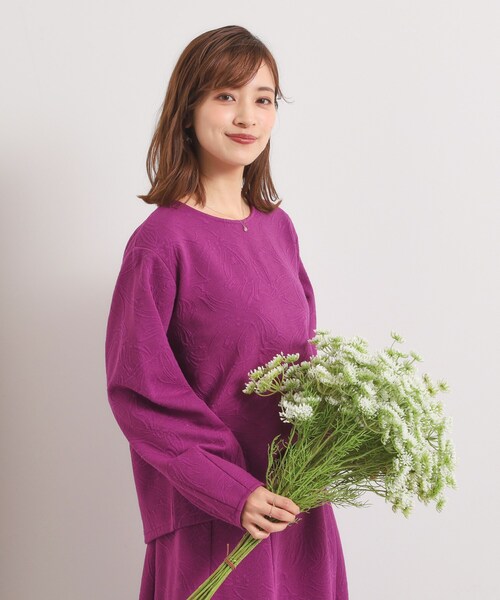 ITS'DEMO（イッツデモ）の「【洗濯機OK／セットアップ可】花柄ジャカードトップス（Tシャツ/カットソー・レディース・パープル系/グリーン系/ブラック/アイボリー・00）」の17枚目の写真