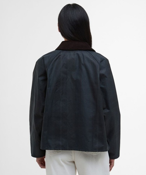 Kinetics（キネティクス）の「Barbour Spey Dundee Wax Jacket（バブアー スペイ ダンディ ワックス ジャケット）（ブルゾン・レディース・グリーン系・MEDIUM/LARGE）」の16枚目の写真