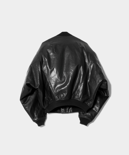 beautiful people（ビューティフルピープル）の「light lamb leather  fanshape MA-1blouson（MA-1・レディース・ブラック/ダークブラウン・38）」の3枚目の写真