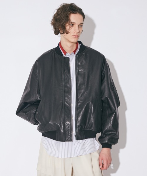 beautiful people（ビューティフルピープル）の「light lamb leather  fanshape MA-1blouson（MA-1・レディース・ブラック/ダークブラウン・38）」の11枚目の写真
