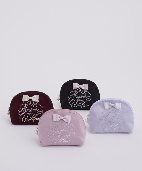 Maison de FLEUR（メゾンドフルール）の「シャイニーリボンラウンドポーチ（ポーチ・レディース・ブラック/ブルー/ボルドー/ピンク・FREE）」の5枚目の写真