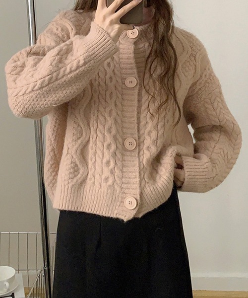 Miniministore(ミニミニストア)の「暖かいケーブル編みニットカーディガン秋冬(カーディガン/ボレロ・レディース・ダークブラウン/グリーン/ピンクベージュ/ブラック/オリーブ/オフホワイト・FREE)」の6枚目の写真