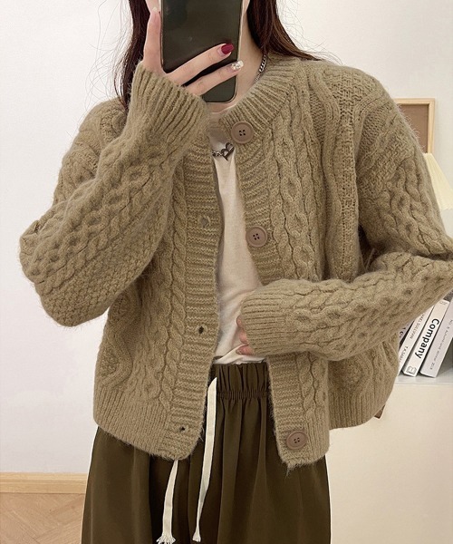 Miniministore(ミニミニストア)の「暖かいケーブル編みニットカーディガン秋冬(カーディガン/ボレロ・レディース・ダークブラウン/グリーン/ピンクベージュ/ブラック/オリーブ/オフホワイト・FREE)」の5枚目の写真