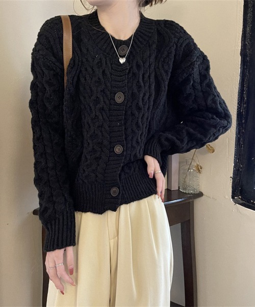 Miniministore(ミニミニストア)の「暖かいケーブル編みニットカーディガン秋冬(カーディガン/ボレロ・レディース・ダークブラウン/グリーン/ピンクベージュ/ブラック/オリーブ/オフホワイト・FREE)」の3枚目の写真