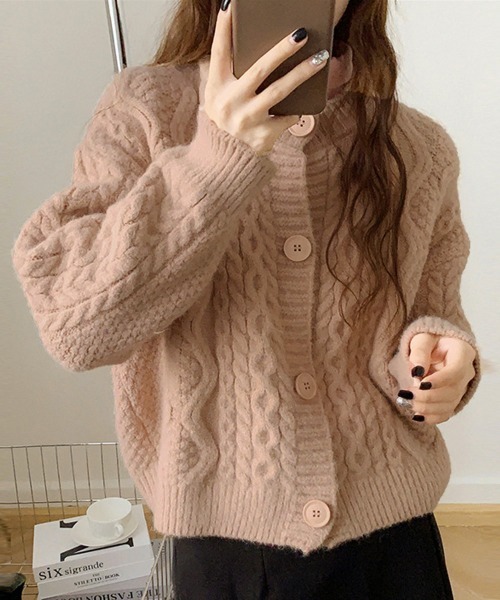Miniministore(ミニミニストア)の「暖かいケーブル編みニットカーディガン秋冬(カーディガン/ボレロ・レディース・ダークブラウン/グリーン/ピンクベージュ/ブラック/オリーブ/オフホワイト・FREE)」の22枚目の写真
