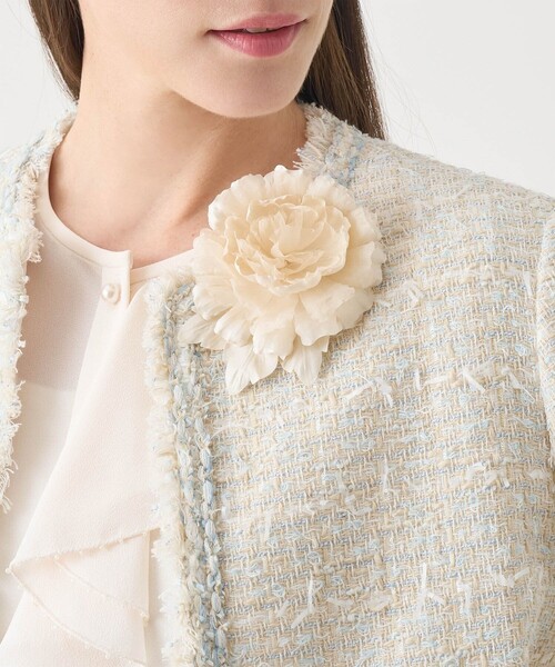 ANAYI（アナイ）の「【Eternal Line 2026】ダリアコサージュ（ブローチ/コサージュ・レディース・アイボリー/ネイビー・FREE）」の5枚目の写真