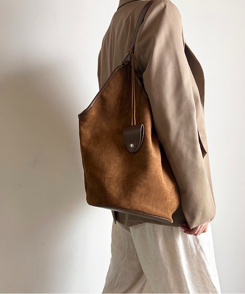 LA VORAGINE(ラ ヴォラジネ)の「ヒョウ柄バケツ大容量トートバッグ(トートバッグ・レディース・ブラウン/ダークブラウン/ブラウン系1/ブラック・FREE)」の17枚目の写真