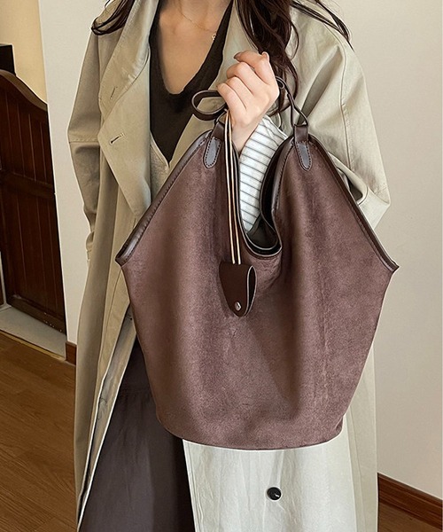 LA VORAGINE(ラ ヴォラジネ)の「ヒョウ柄バケツ大容量トートバッグ(トートバッグ・レディース・ブラウン/ダークブラウン/ブラウン系1/ブラック・FREE)」の5枚目の写真