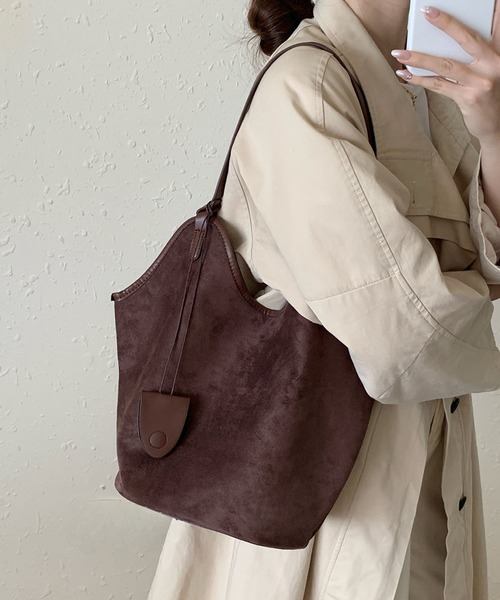 LA VORAGINE(ラ ヴォラジネ)の「ヒョウ柄バケツ大容量トートバッグ(トートバッグ・レディース・ブラウン/ダークブラウン/ブラウン系1/ブラック・FREE)」の6枚目の写真