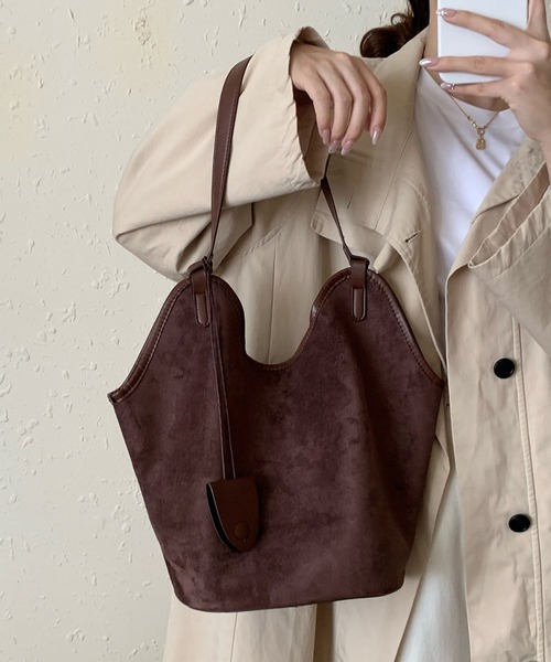 LA VORAGINE(ラ ヴォラジネ)の「ヒョウ柄バケツ大容量トートバッグ(トートバッグ・レディース・ブラウン/ダークブラウン/ブラウン系1/ブラック・FREE)」の7枚目の写真