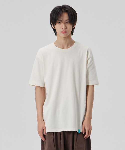 ASTRAL PROJECTION(アストラルプロジェクション)の「コットンルーズフィット半袖Tシャツ_バターミルク(Tシャツ/カットソー・メンズ・その他・LARGE/MEDIUM/X-LARGE/XX-LARGE)」の1枚目の写真