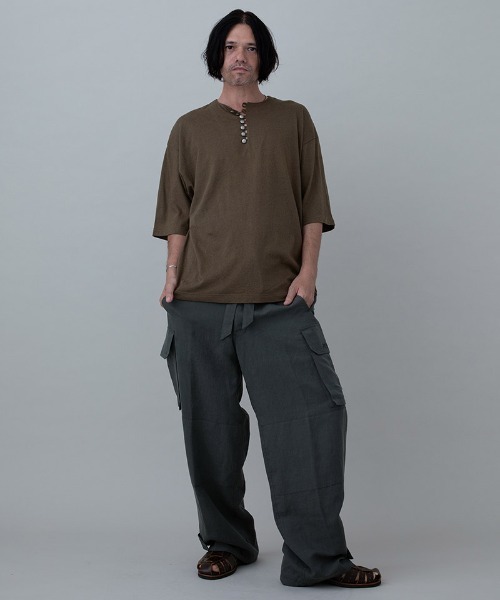 EGO TRIPPING(エゴトリッピング)の「mt10121- EUROHENRY ヘンリーネックTシャツ(666610)(Tシャツ/カットソー・メンズ・ブラック/ベージュ/チャコール・46/48)」の17枚目の写真