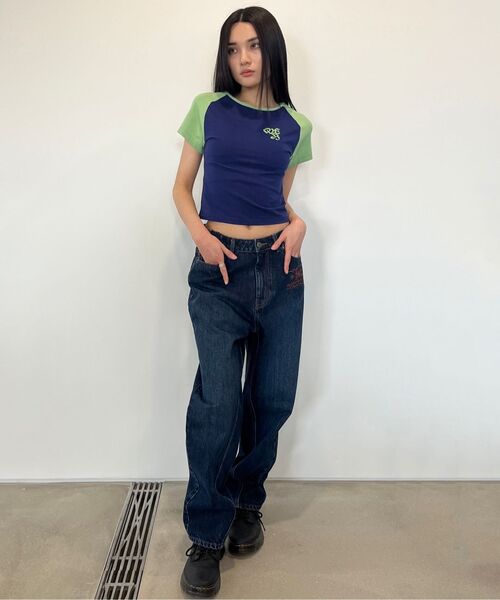 WELLBEING EXPRESS(ウェルビーイングエクスプレス)の「Embroidered Patch Jeans Blue(デニムパンツ・レディース・その他・SMALL/MEDIUM)」の15枚目の写真