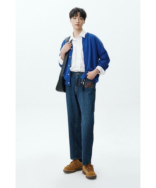 WELLBEING EXPRESS(ウェルビーイングエクスプレス)の「Embroidered Patch Jeans Blue(デニムパンツ・レディース・その他・SMALL/MEDIUM)」の2枚目の写真