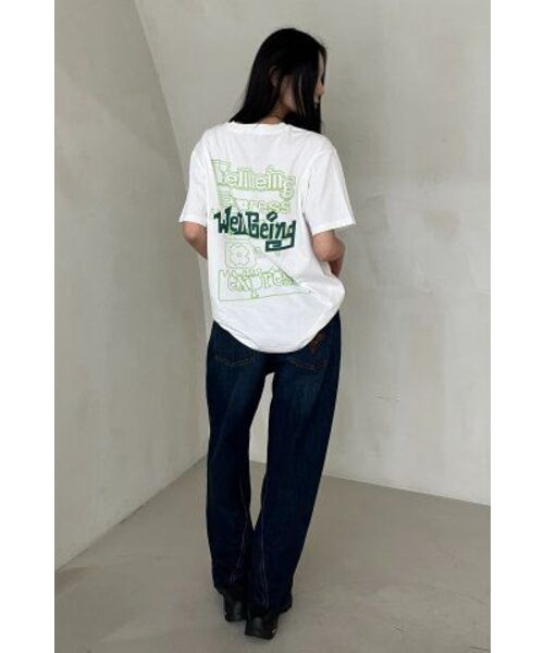 WELLBEING EXPRESS(ウェルビーイングエクスプレス)の「Embroidered Patch Jeans Blue(デニムパンツ・レディース・その他・SMALL/MEDIUM)」の3枚目の写真