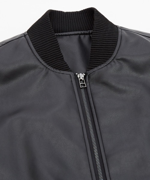 NULL(ヌル)の「【nl】PU 中綿 ボンバージャケット(ミリタリージャケット・メンズ・ブラック・X-LARGE/LARGE/MEDIUM/SMALL)」の4枚目の写真