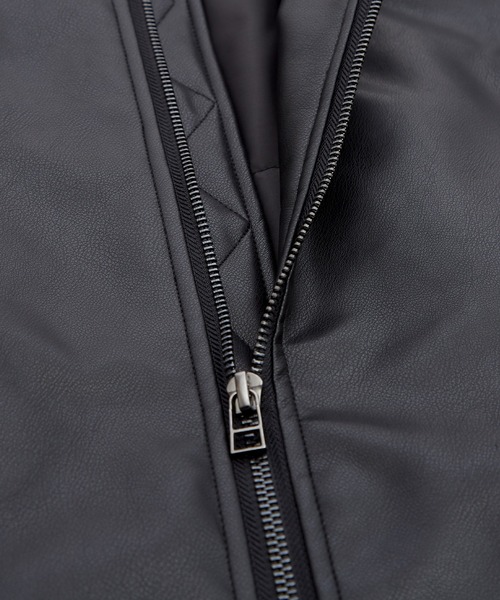 NULL(ヌル)の「【nl】PU 中綿 ボンバージャケット(ミリタリージャケット・メンズ・ブラック・X-LARGE/LARGE/MEDIUM/SMALL)」の5枚目の写真