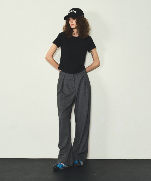CITTA（シータ）の「[エッセンシャル] ベーシック半袖Tシャツ_CTT325(ブラック)（Tシャツ/カットソー・レディース・ブラック・FREE）」の3枚目の写真