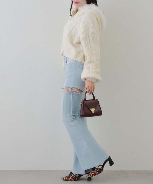 continuer de NICE CLAUP（コンティニューデナイスクラップ）の「【2026SS】リボン付サイドスリットフレアパンツ（デニムパンツ・レディース・その他/ブルー・SMALL/MEDIUM）」の6枚目の写真