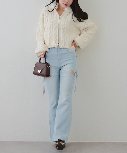 continuer de NICE CLAUP（コンティニューデナイスクラップ）の「【2026SS】リボン付サイドスリットフレアパンツ（デニムパンツ・レディース・その他/ブルー・SMALL/MEDIUM）」の8枚目の写真