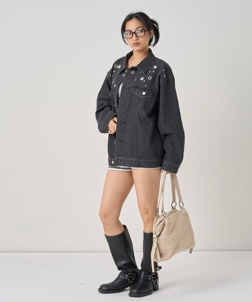 WHO'S WHO gallery（フーズフーギャラリー）の「【UNISEX/ユニセックス】アイレットデニムジャケット（デニムジャケット・レディース・ブラック/サックスブルー/ネイビー・MEDIUM/LARGE）」の9枚目の写真