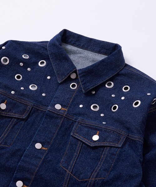 WHO'S WHO gallery（フーズフーギャラリー）の「【UNISEX/ユニセックス】アイレットデニムジャケット（デニムジャケット・レディース・ブラック/サックスブルー/ネイビー・MEDIUM/LARGE）」の22枚目の写真