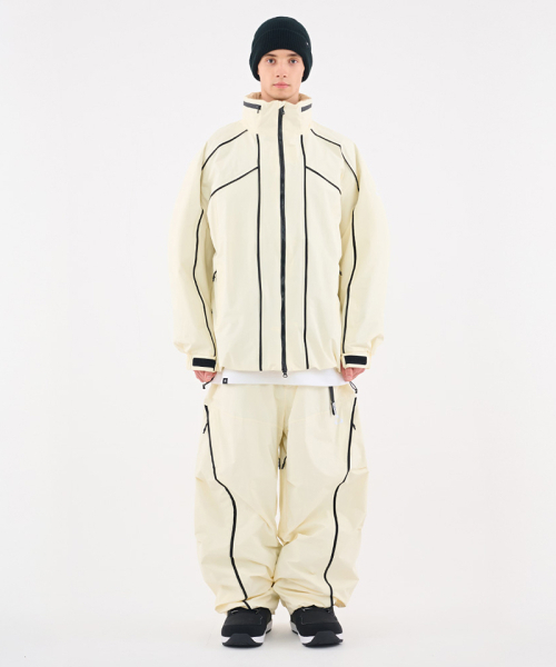DOLL OUTERWEAR（ドラ アウターウェア）の「[DOLL x DUMDIDUM] 2526 スリックジャケット&パンツセット アイボリー 男女共用（セットアップ・レディース・その他・SMALL/MEDIUM/LARGE/X-LARGE）」の8枚目の写真