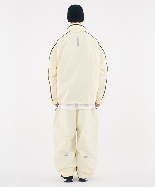 DOLL OUTERWEAR（ドラ アウターウェア）の「[DOLL x DUMDIDUM] 2526 スリックジャケット&パンツセット アイボリー 男女共用（セットアップ・レディース・その他・SMALL/MEDIUM/LARGE/X-LARGE）」の9枚目の写真
