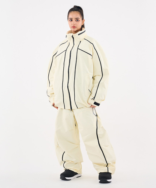 DOLL OUTERWEAR（ドラ アウターウェア）の「[DOLL x DUMDIDUM] 2526 スリックジャケット&パンツセット アイボリー 男女共用（セットアップ・レディース・その他・SMALL/MEDIUM/LARGE/X-LARGE）」の11枚目の写真
