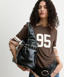 CHRISTINE PROJECT（クリスティンプロジェクト）の「STUD BULKY BAG(BLACK PEPPER)（ショルダーバッグ・レディース）」