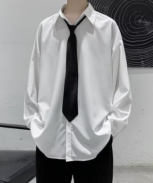 WYZ wear（ダブリューワイジィーウェア）の「ネクタイ付きオーバーサイズシャツ/ユニセックス（シャツ/ブラウス・メンズ・ブラック/ホワイト/グレー・M/L/XL）」の9枚目の写真
