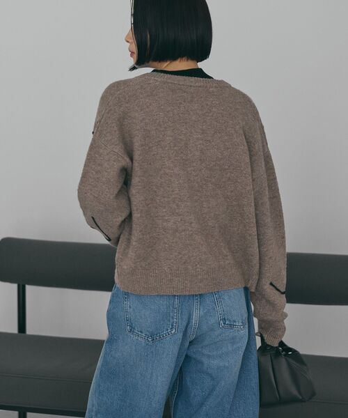 AMERICAN HOLIC(アメリカンホリック)の「コード刺繍ショートカーディガン(カーディガン/ボレロ・レディース・チャコールグレー/ベージュ・M/L)」の12枚目の写真