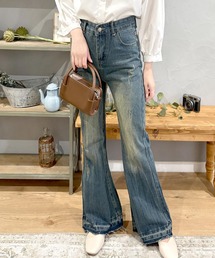 Amulet（アミュレット）の「脚をまっすぐきれいに見せる頼れる一本◎ デニムライクフレアパンツ（デニムパンツ）」