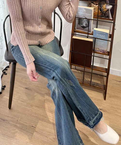 Amulet（アミュレット）の「脚をまっすぐきれいに見せる頼れる一本◎ デニムライクフレアパンツ（デニムパンツ・レディース・ブルー/ブラック・L/S/M/XL）」の19枚目の写真
