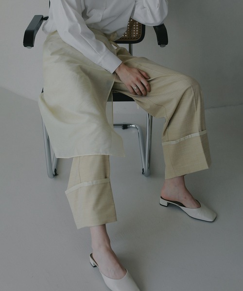 MANOF(マノフ)の「SKIRT LAYERED WIDE PANTS(その他パンツ・レディース・ブラック/イエロー・S/M)」の1枚目の写真