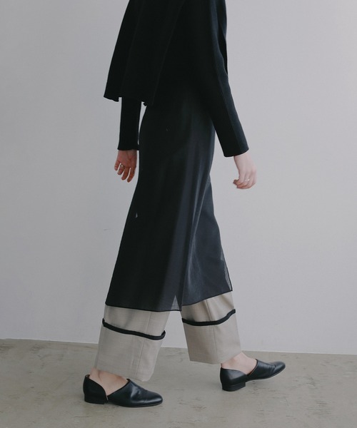 MANOF(マノフ)の「SKIRT LAYERED WIDE PANTS(その他パンツ・レディース・ブラック/イエロー・S/M)」の5枚目の写真