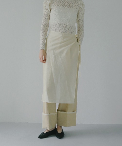 MANOF(マノフ)の「SKIRT LAYERED WIDE PANTS(その他パンツ・レディース・ブラック/イエロー・S/M)」の14枚目の写真