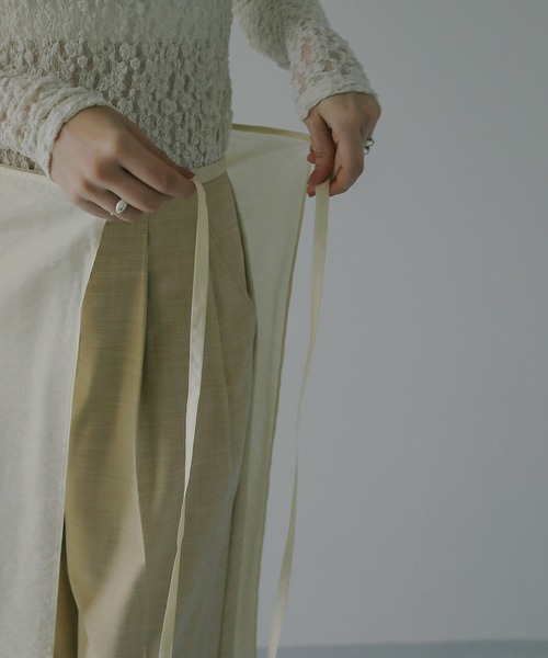 MANOF(マノフ)の「SKIRT LAYERED WIDE PANTS(その他パンツ・レディース・ブラック/イエロー・S/M)」の20枚目の写真