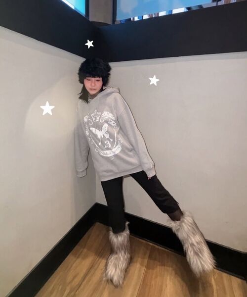 SOMSOC(ソムソック)の「RONNE SYMBOL ARTWORK HOODIE _M.GREY(パーカー・レディース・その他・FREE)」の3枚目の写真