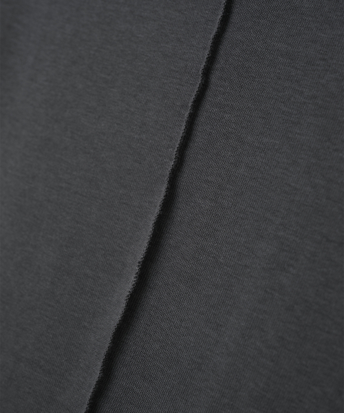 MILLO WOMEN（ミロウーマン）の「フィッテッドロングスリーブトップ [チャコール]（Tシャツ/カットソー・レディース・その他・ONE SIZE）」の6枚目の写真