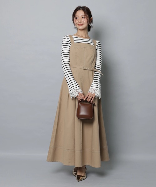 Apuweiser-riche（アプワイザーリッシェ）の「リボンショルダーデニムジャンスカ（ワンピース・レディース・ネイビー/キャメル・2/1/0）」の12枚目の写真