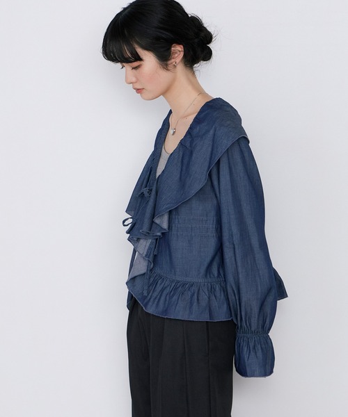 forksy.(フォルクシー)の「【forksy.】ラッフルフリル リボン ライトデニム ブラウス(シャツ/ブラウス・レディース・ネイビー/ライトグレー/ライトブルー/ブラック・FREE)」の8枚目の写真