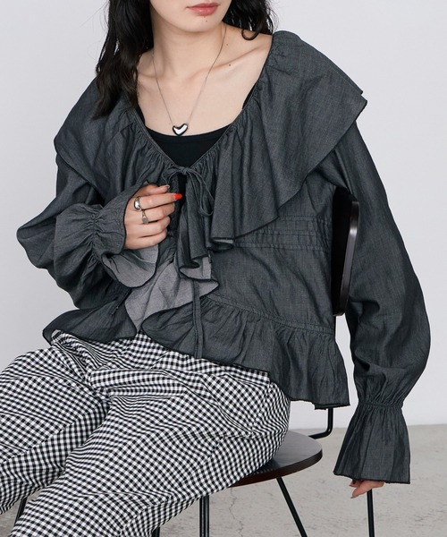 forksy.(フォルクシー)の「【forksy.】ラッフルフリル リボン ライトデニム ブラウス(シャツ/ブラウス・レディース・ネイビー/ライトグレー/ライトブルー/ブラック・FREE)」の17枚目の写真