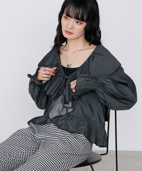forksy.(フォルクシー)の「【forksy.】ラッフルフリル リボン ライトデニム ブラウス(シャツ/ブラウス・レディース・ネイビー/ライトグレー/ライトブルー/ブラック・FREE)」の18枚目の写真
