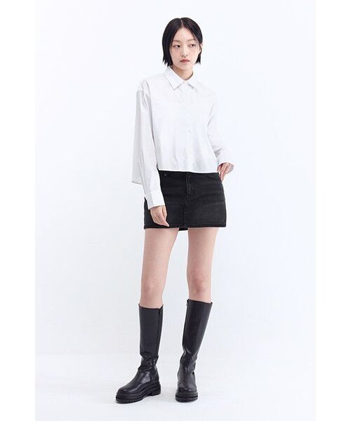 MUSINSA STANDARD WOMAN（ムシンサスタンダードウーマン）の「ウィメンズ ローライズデニムミニスカート [ウォッシュドブラック]（スカート・レディース・その他・LARGE/MEDIUM/SMALL/X-SMALL）」の5枚目の写真