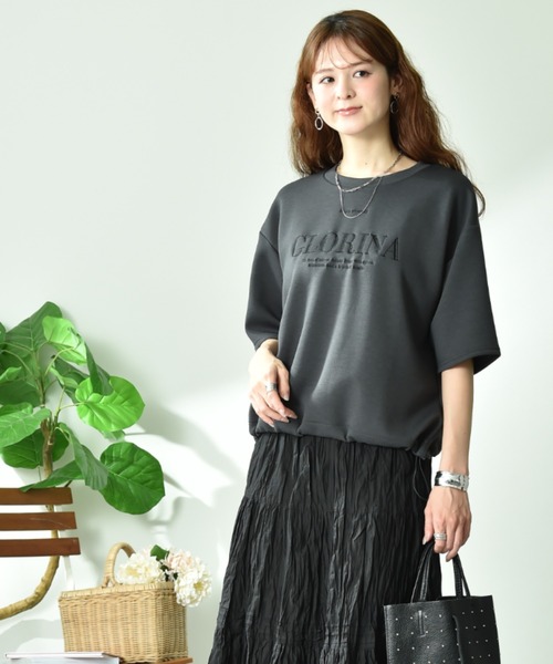 INTERPLANET(インタープラネット)の「TRダンボールロゴ刺繍プルオーバー(Tシャツ/カットソー・レディース・ブルー/チャコールグレー/オフホワイト・FREE/LARGE)」の7枚目の写真