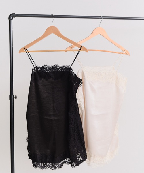 Shelly island(シェリーアイランド)の「サテン裾レースインナーキャミソール(キャミソール・レディース・ホワイト/ブラック・FREE)」の3枚目の写真