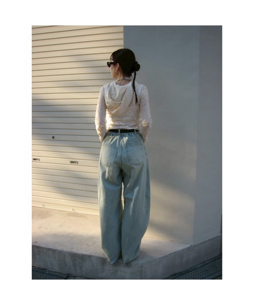 Flugge（フラッジー）の「カーブコクーンデニム（デニムパンツ・レディース・ブルー・SMALL）」の8枚目の写真