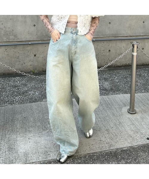 Flugge（フラッジー）の「カーブコクーンデニム（デニムパンツ・レディース・ブルー・SMALL）」の2枚目の写真