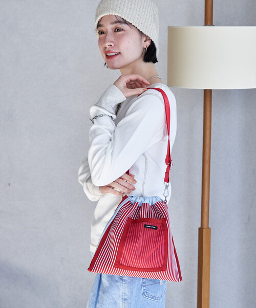 FREAK'S STORE（フリークスストア）の「マルチウェイ 配色ニットフリルショルダーバッグ 限定展開（ショルダーバッグ・レディース・ピンク/ブラウン/サックスブルー/ブラック/ベージュ・ONE SIZE）」の19枚目の写真